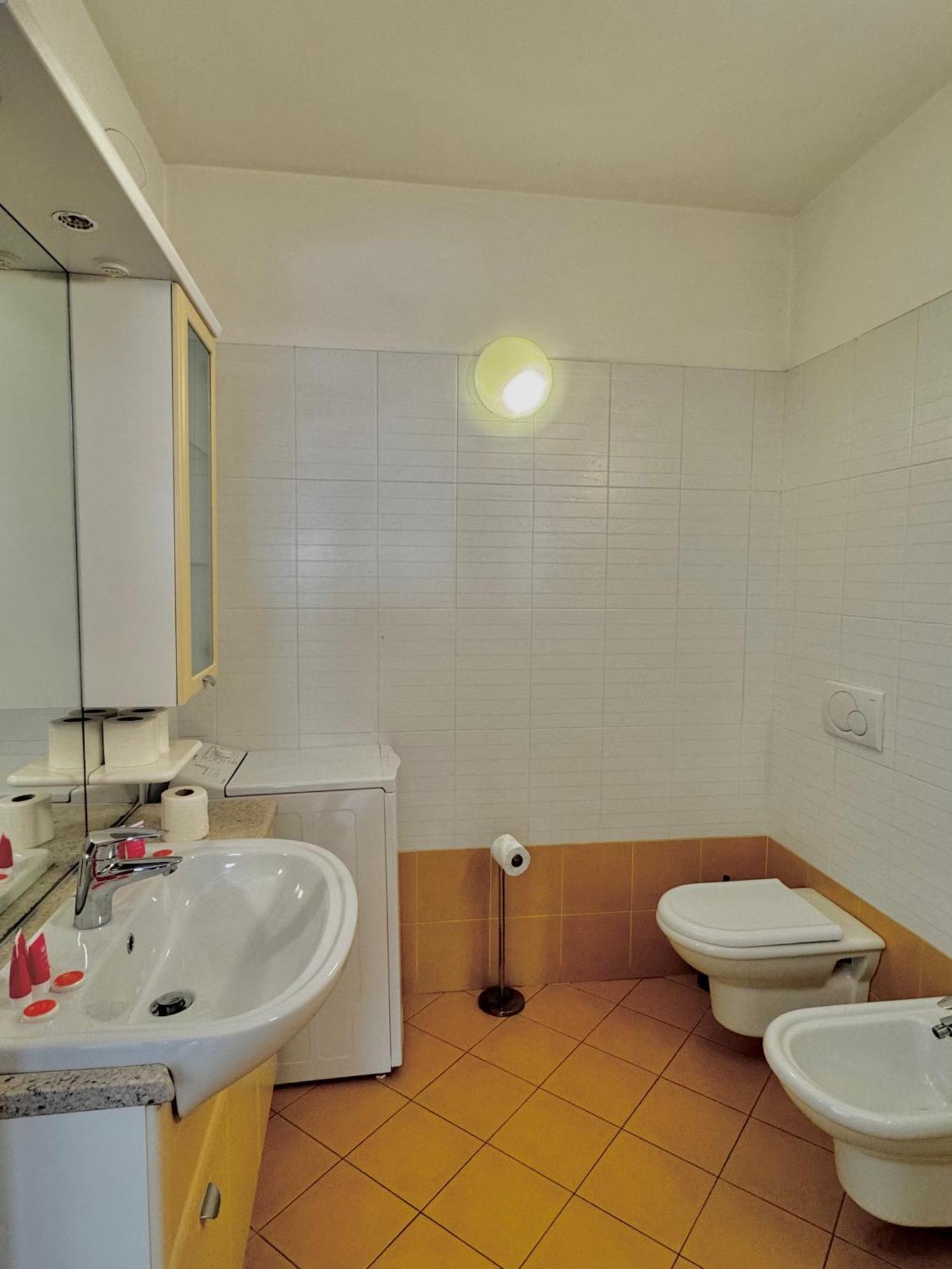 Sweet Spot Aparthotel Riva del Garda Exterior photo