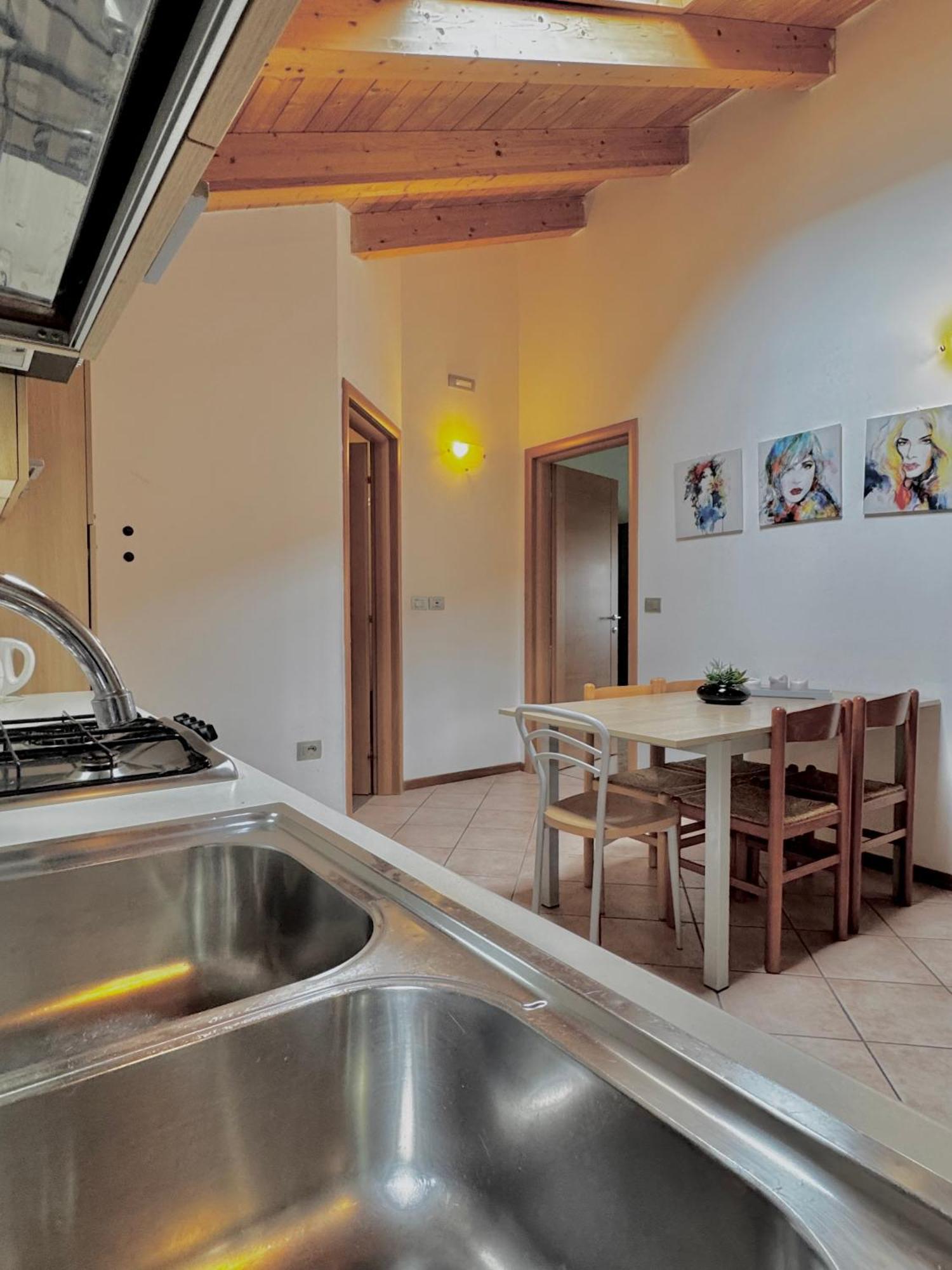 Sweet Spot Aparthotel Riva del Garda Exterior photo