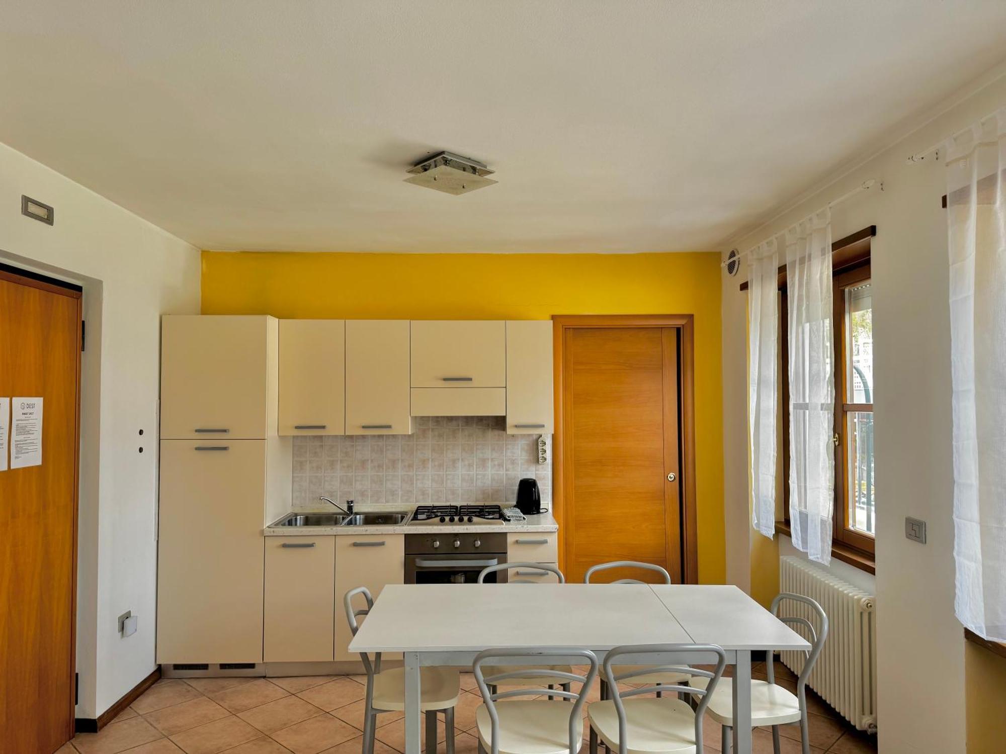 Sweet Spot Aparthotel Riva del Garda Exterior photo
